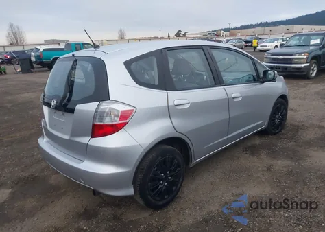 2013 Honda Fit z USA, uszkodzony, nr VIN JHMGE8H39DC067499